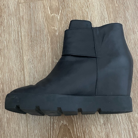 Max studio black wedge bootie size 6 - Picture 2 of 6